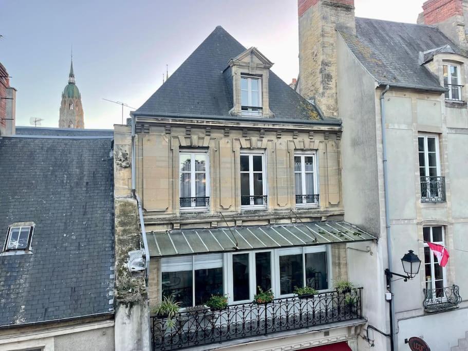 La Verriere Saint-martin - Historic Center & Wifi Apartment *