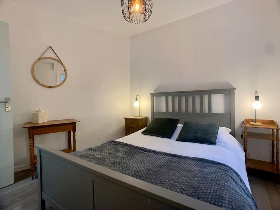 Apartment La Verriere Saint-martin - Historic Center & Wifi *